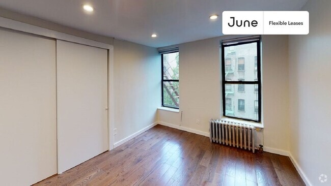 Building Photo - 534 E 14th St Rental