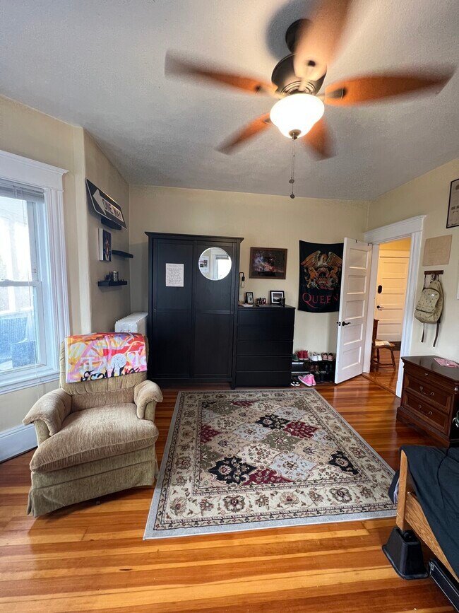 121 Liberty Rd Unit 3