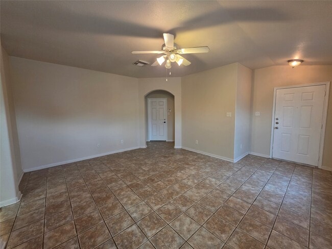 Photo - 2403 Pinpoint Dr