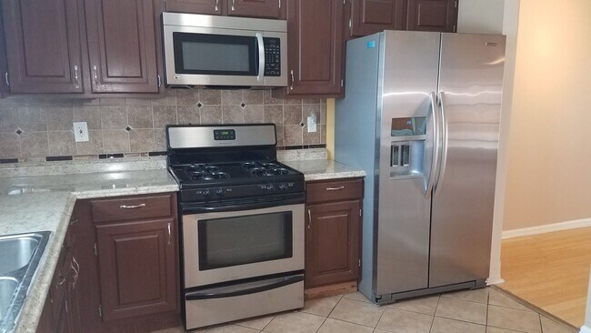 Photo - Kennesaw Town House