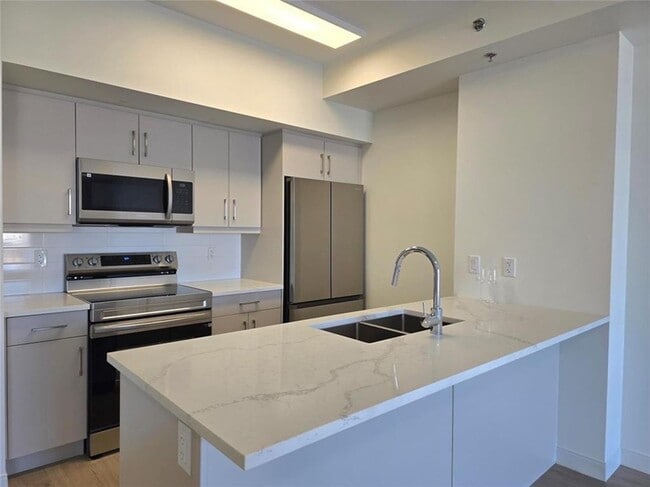 Photo - 635 Ballantrae Dr Unité 302