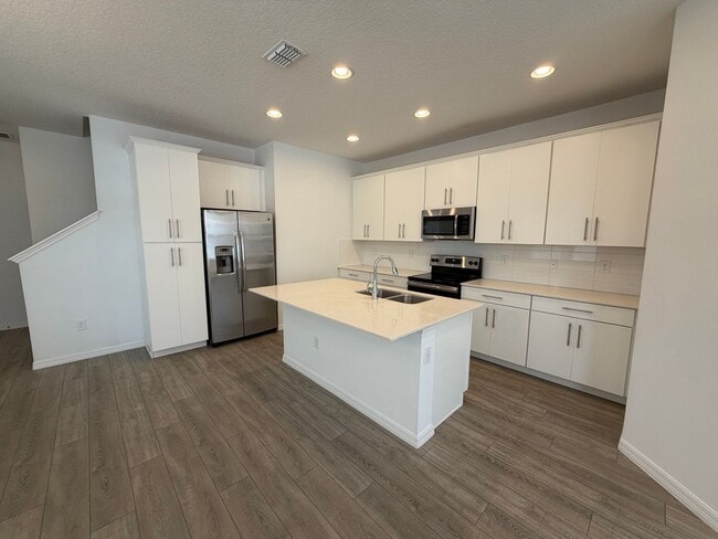 Photo - 8191 Mosaic Ln
