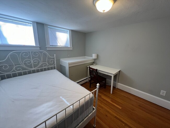 Photo - 14-16-16 Hamilton Rd Unidad 14-A