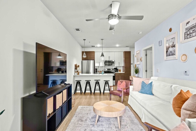 Photo - 455 14th St NW Unidad ID1343902P