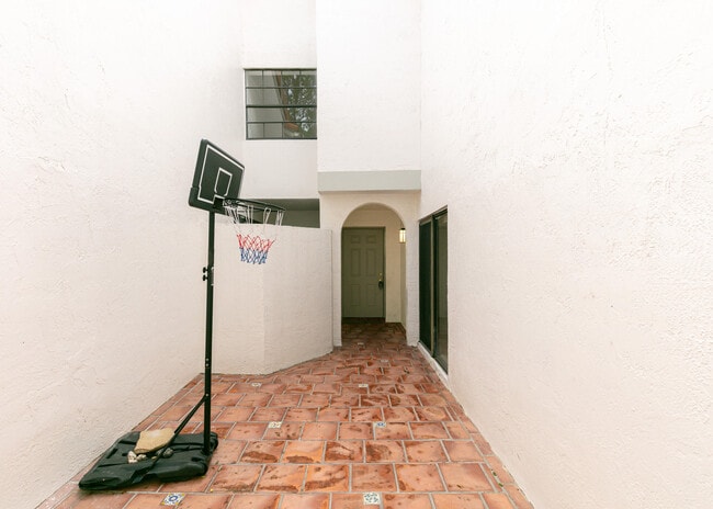 Photo - 3530 Magellan Cir