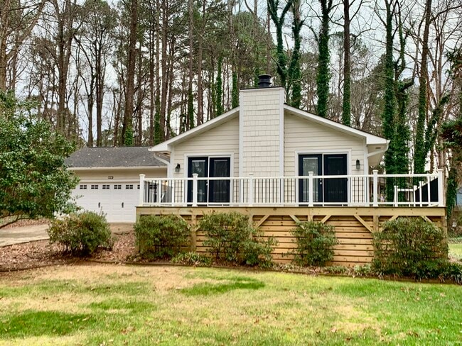 Photo - 807 Castalia Dr House