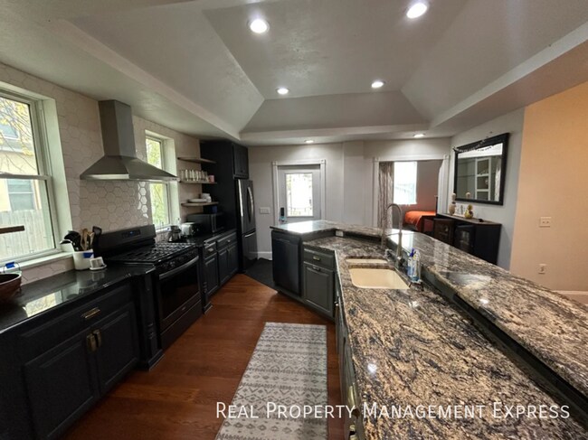 Photo - Beautiful 5 Bedroom 3.5 Bath Home