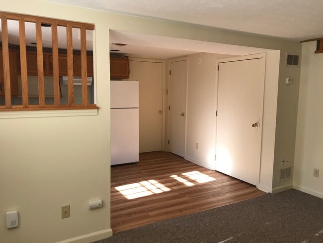 Photo - 227 E Allen St