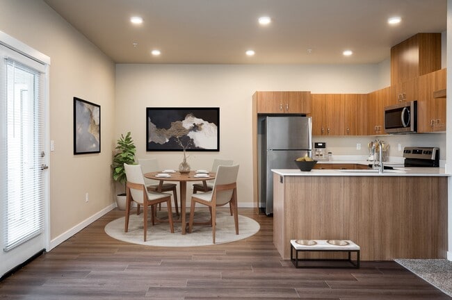 Bosques de otoño | Comedor de dos habitaciones - Autumn Woods