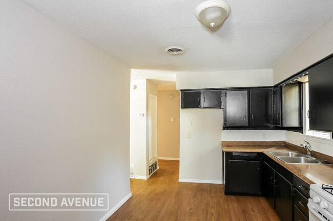 Photo - 2005 Mt Pleasant Dr