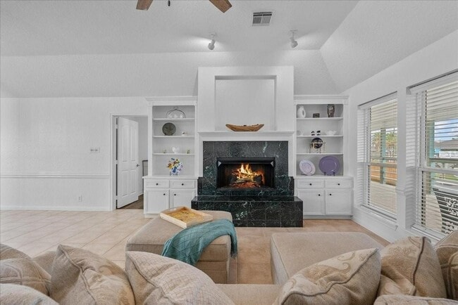 Photo - 933 Bonita Dr