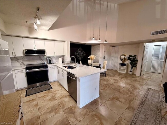Photo - 1265 Wildwood Lakes Blvd