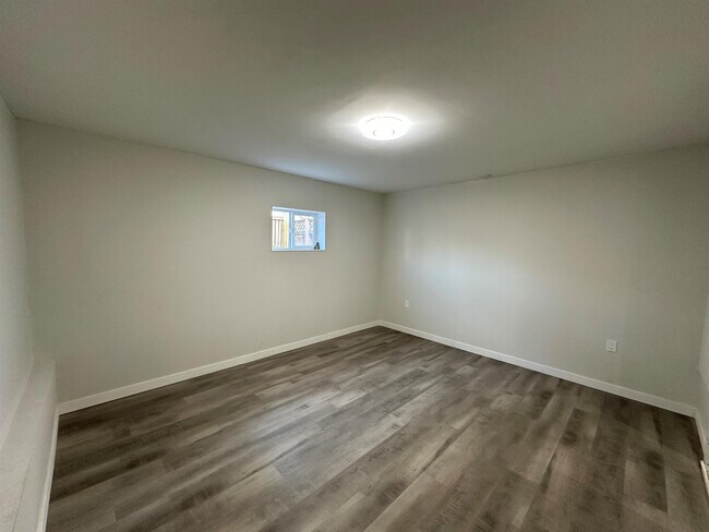 8446 Hilton Dr