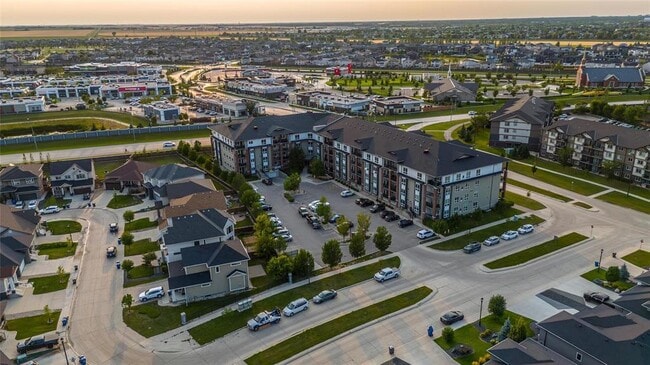 Photo - 10 Hill Grove Point