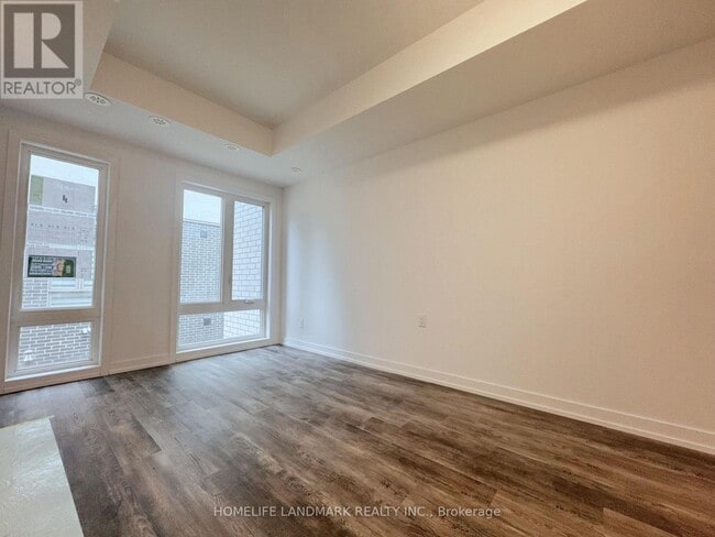 Photo - 5 Bancroft Ln