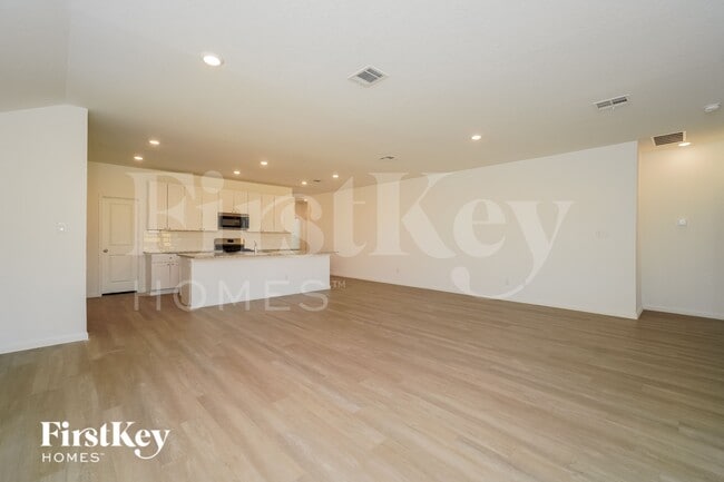 Photo - 10639 Erinita Way