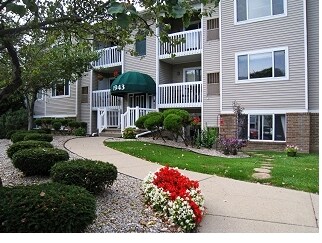 Groesbeck Pines Apartments - Grossbeck Pines Apartments