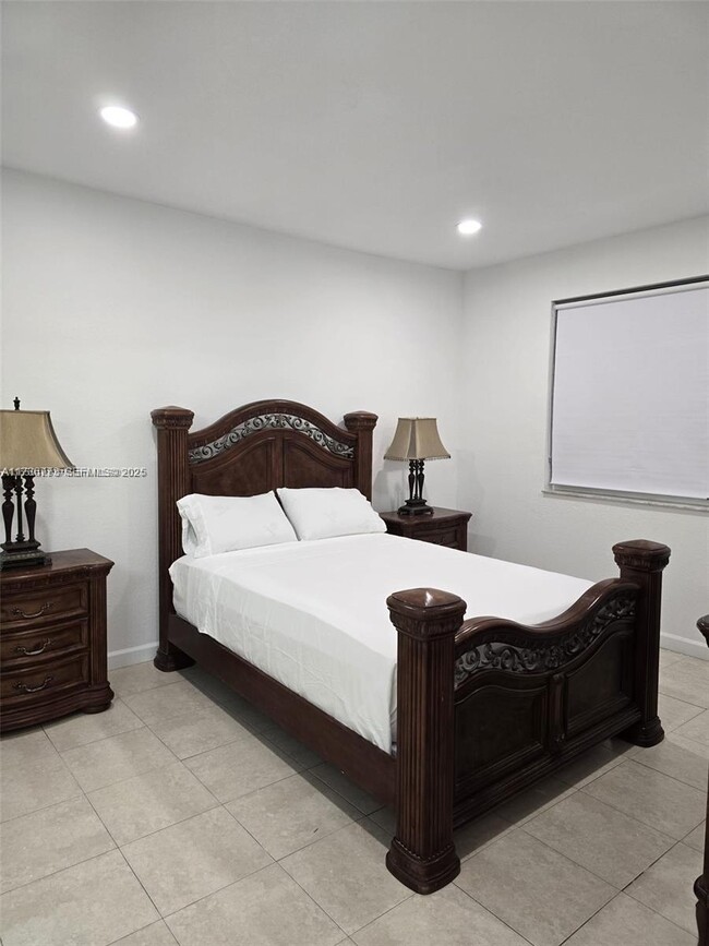 Photo - 1656 SE 29th Ct Unit 102