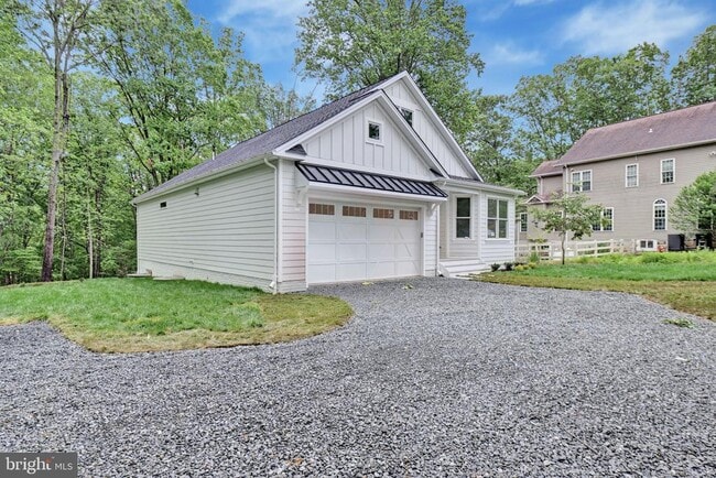 Building Photo - 8179 Bodkin Ave
