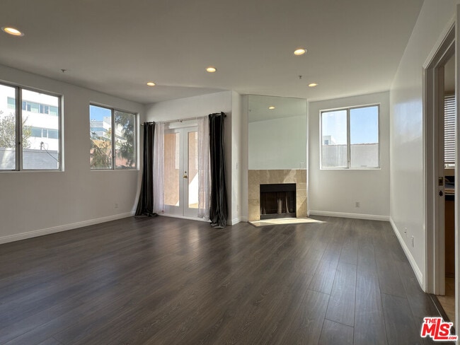 Photo - 120 S Crescent Dr Unidad 102