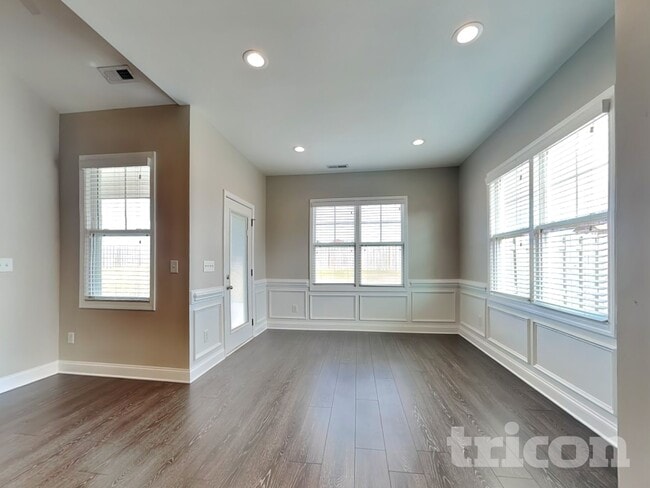 Photo - 25 Braddock Dr