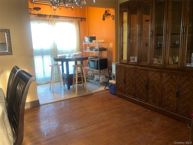 Photo - 109-33 Francis Lewis Blvd