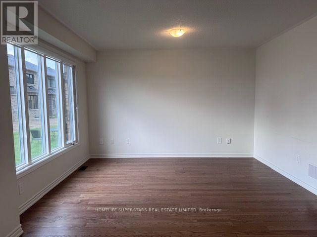 Photo - 319 Bergamot Ave