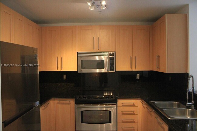 Photo - 511 SE 5 Ave Unit 610