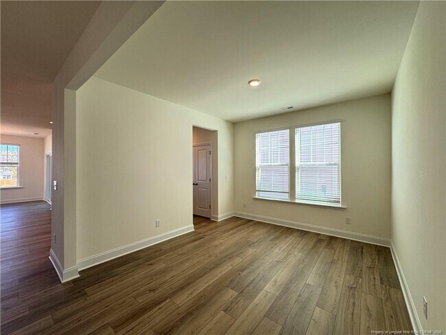 Photo - 282 Creekhaven Dr