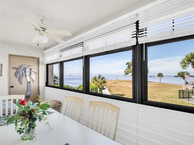 Photo - 656 Windrush Bay Dr Unit 656