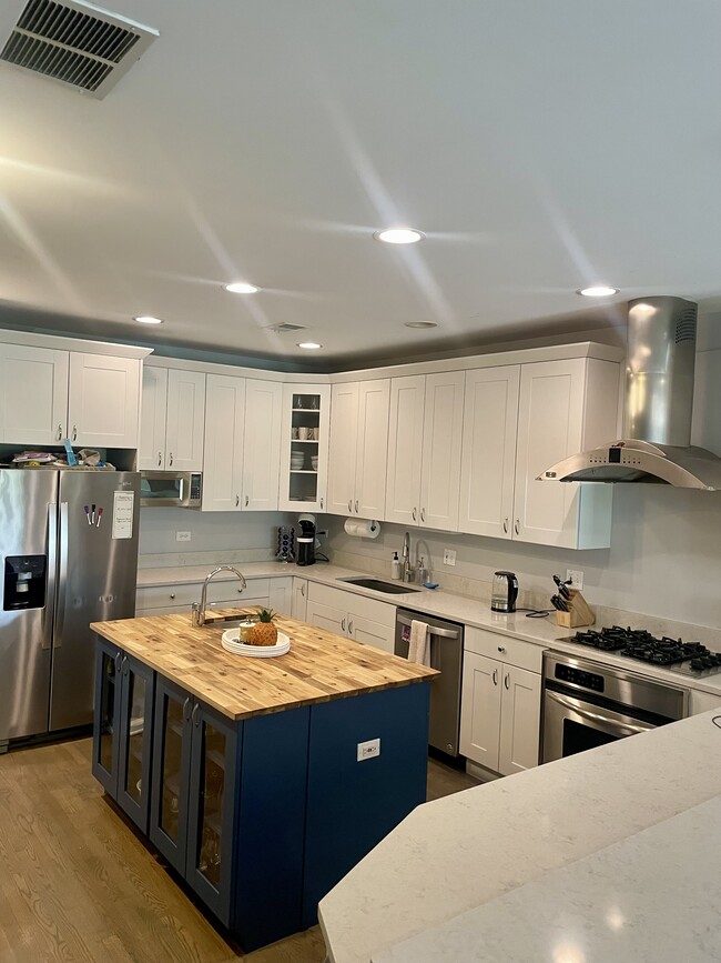 1517 N Ashland Ave Unit 1517 N Ashland - apt 4