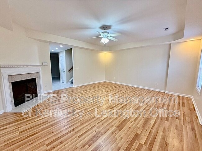 Photo - 1104 Oatlands Park