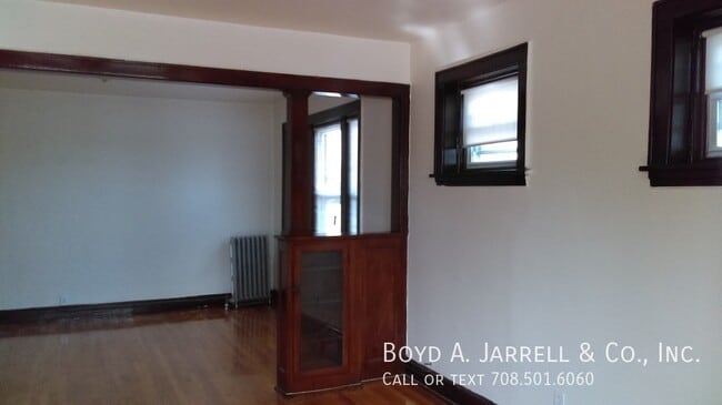 Building Photo - 9546 S Prairie Ave Unit 045 46F3 Rental