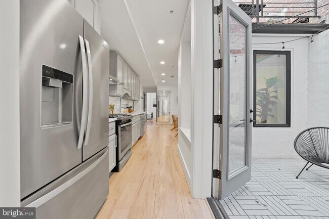 Photo - 811 Upshur St NW Unit 1