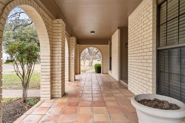 Photo - 318 Columbine St