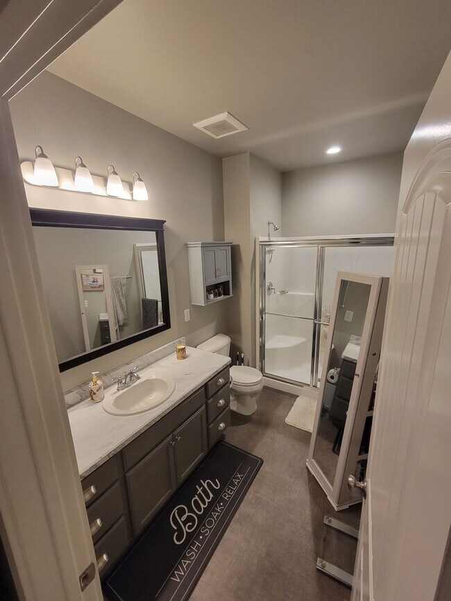 1645 Island View Dr