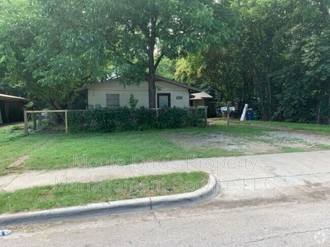 Building Photo - 4708 Red River St Unit A Rental