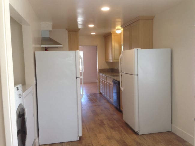 Photo - 298 Ramona Dr