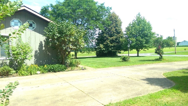 Photo - 14168 Nussbaum Rd