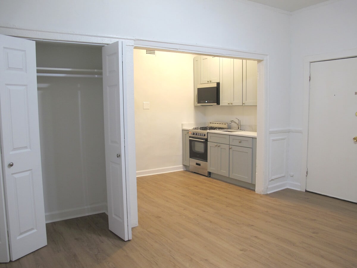 Photo - Ashland Avenue Apartments