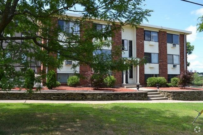 Building Photo - 25 Waterman Ave Rental