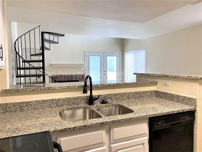 Photo - 11530 N May Ave Unit 201