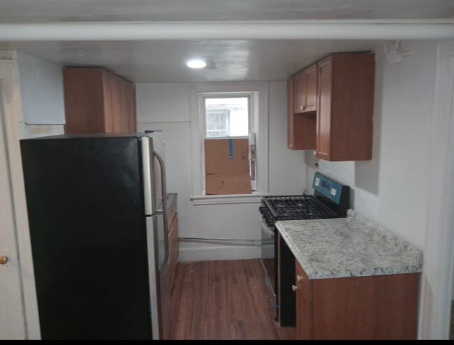 Building Photo - 654 Commonwealth Ave