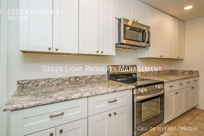 Photo - 1313 Kathryn St