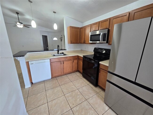 Photo - 4876 30th Ave