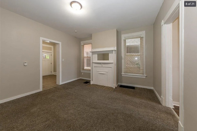 Photo - 2009 Greenup St