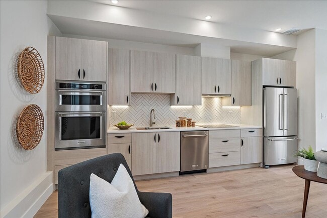 Photo - Luxurious New Townhome in South Sloan’s Lake