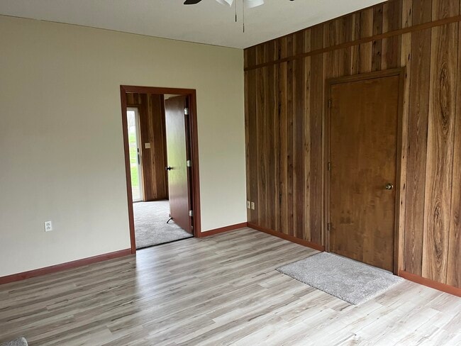 Photo - 200 Elizabeth St