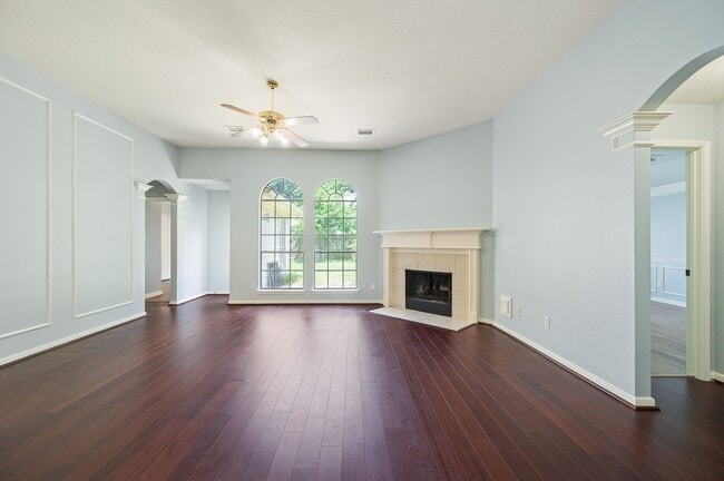 Photo - 5827 Willow Park Dr