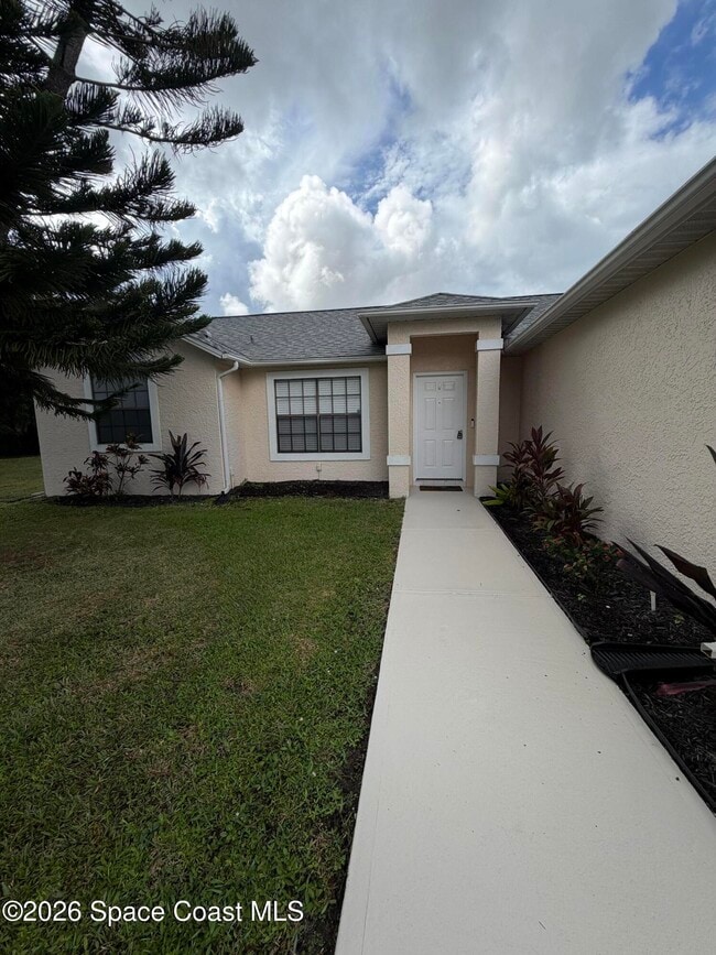 Photo - 1460 Heartwellville St NW